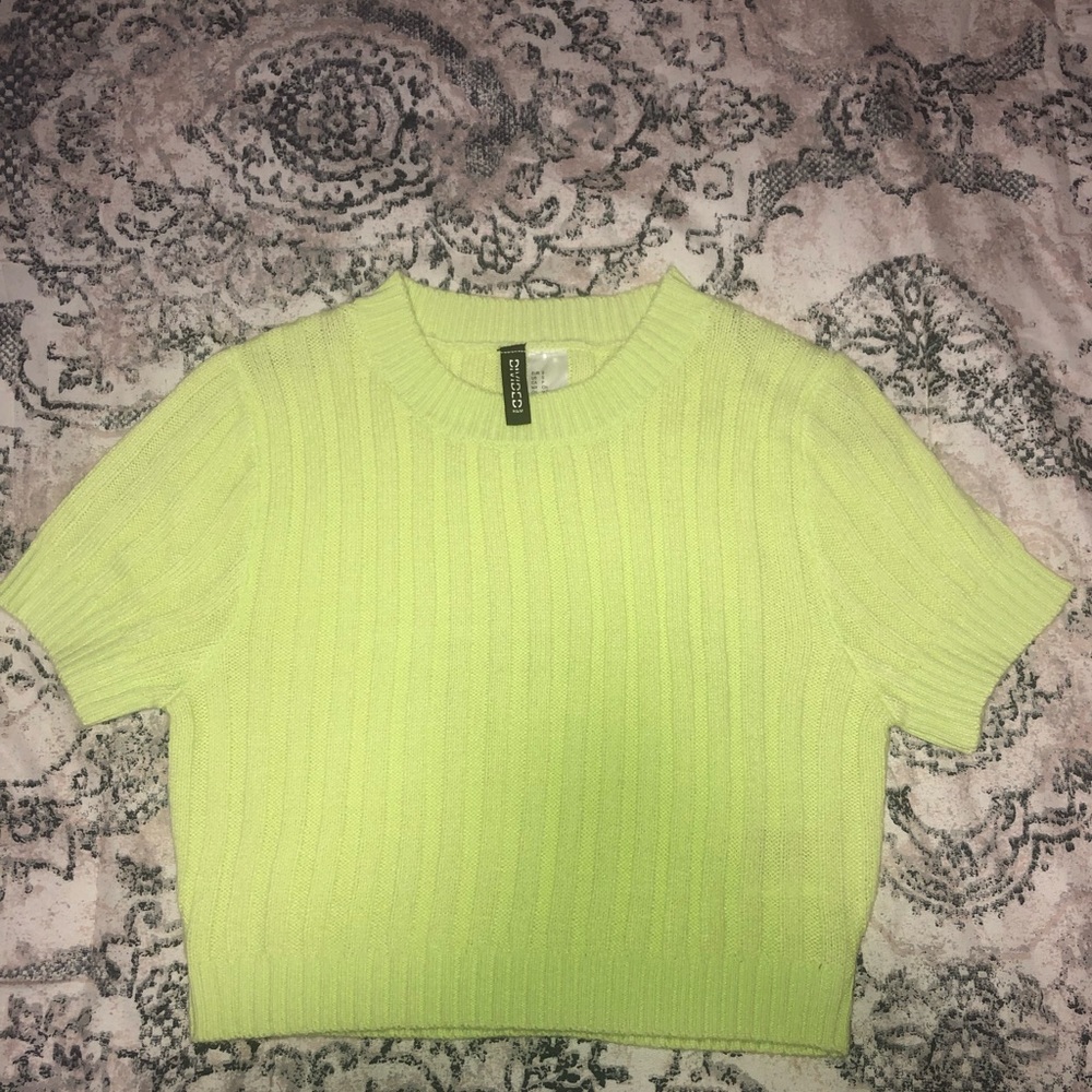 Sweater Short Sleeve By Divided Size: S